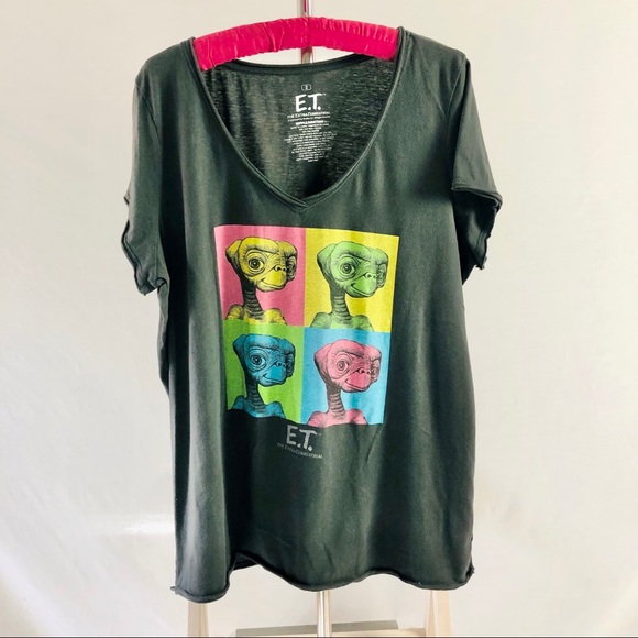 Ripple Junction E.T. Tee Shirt Size 2X Gray V Neck - Picture 2 of 7